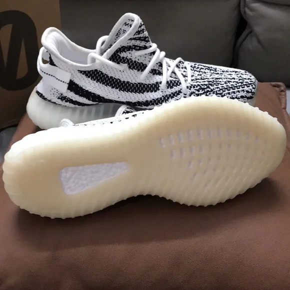 Yeezy boost 350 v2 - Picture 6 of 6